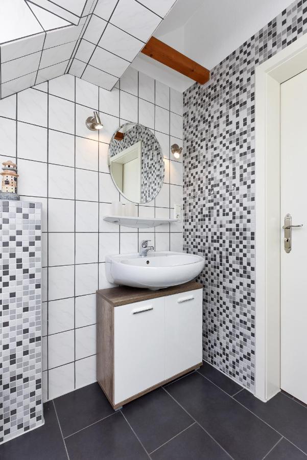 Ferienwohnungen Im Haus Friesische Weite Schillig Εξωτερικό φωτογραφία